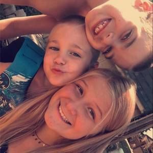 Meet your Posher, Kali